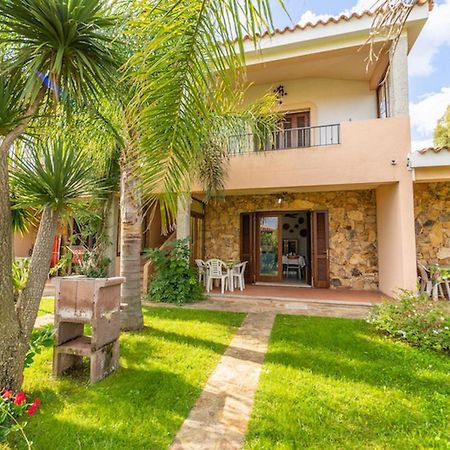 סאן תאודורו Iss Travel, Villa Fiorita - 800 M From La Cinta Beach מראה חיצוני תמונה