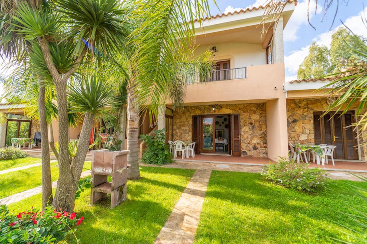 סאן תאודורו Iss Travel, Villa Fiorita - 800 M From La Cinta Beach מראה חיצוני תמונה