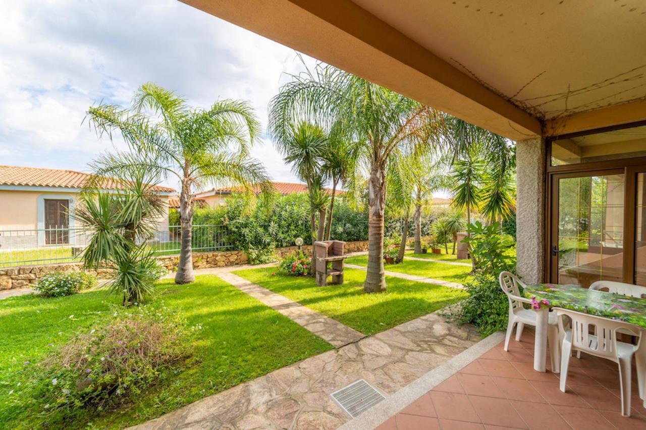 סאן תאודורו Iss Travel, Villa Fiorita - 800 M From La Cinta Beach מראה חיצוני תמונה
