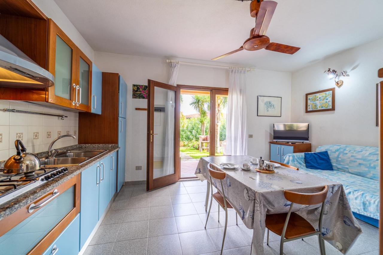 סאן תאודורו Iss Travel, Villa Fiorita - 800 M From La Cinta Beach מראה חיצוני תמונה